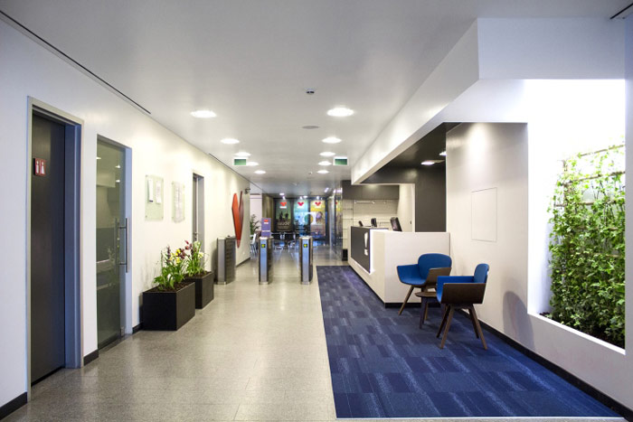 健康俱樂部辦公室前臺走廊空間裝修設效果圖