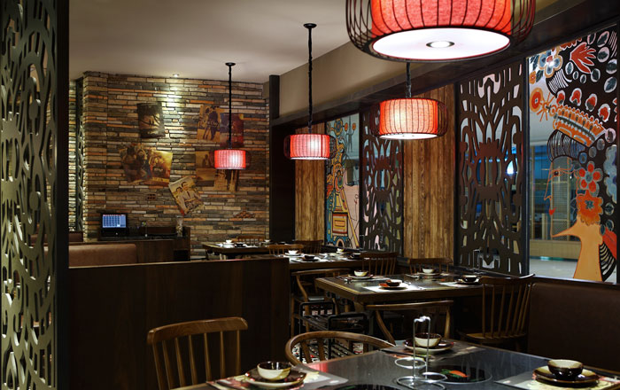 沉穩(wěn)、古樸、自然、寧靜的火鍋店前臺(tái)方案設(shè)計(jì)效果圖