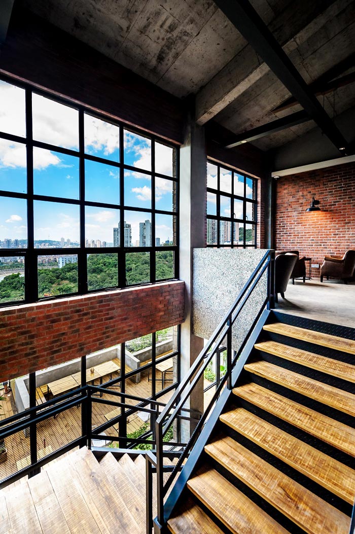 340平方工業風與LOFT風格相結合的餐廳樓梯設計效果圖
