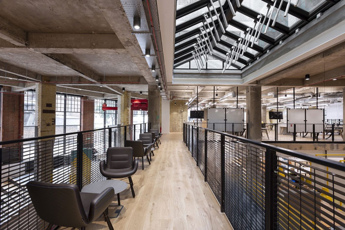 數碼公司總部辦公室二樓洽談區裝修設計效果圖