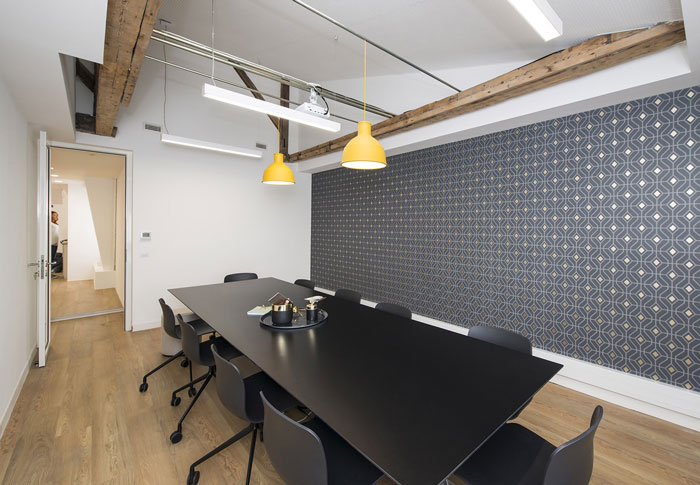 金融公司辦公室會議室裝修設計效果圖