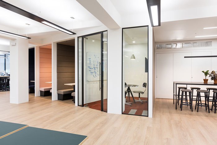 數(shù)據(jù)公司辦公室交流區(qū)裝修設(shè)計效果圖