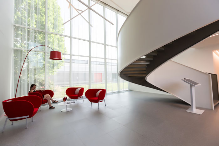 化妝品公司辦公室接待區裝修設計效果圖