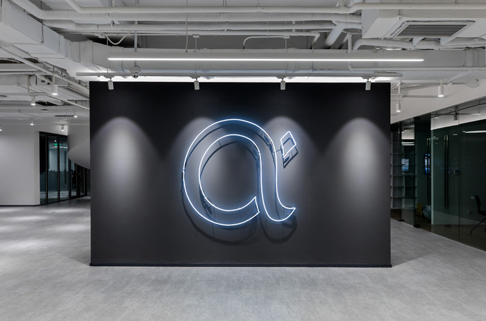 科技辦公樓隔斷裝修設計效果圖