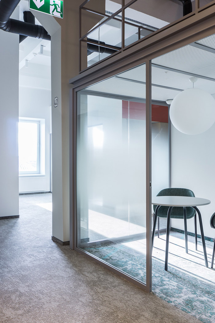 科技公司loft辦公室接待區設計方案