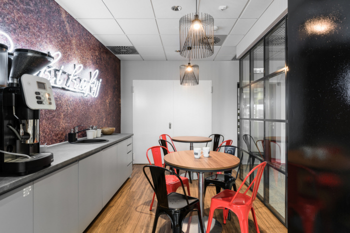 創意辦公空間茶水間裝修設計效果圖