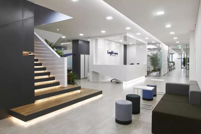 集團(tuán)總部辦公室前臺設(shè)計(jì)方案